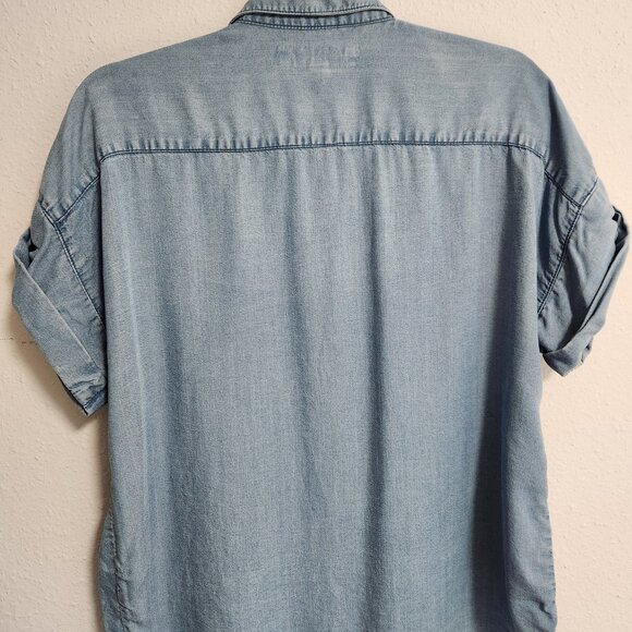 Thread & Supply Women's Short-sleeved Button Up Shirt Medium - Picture 4 of 7